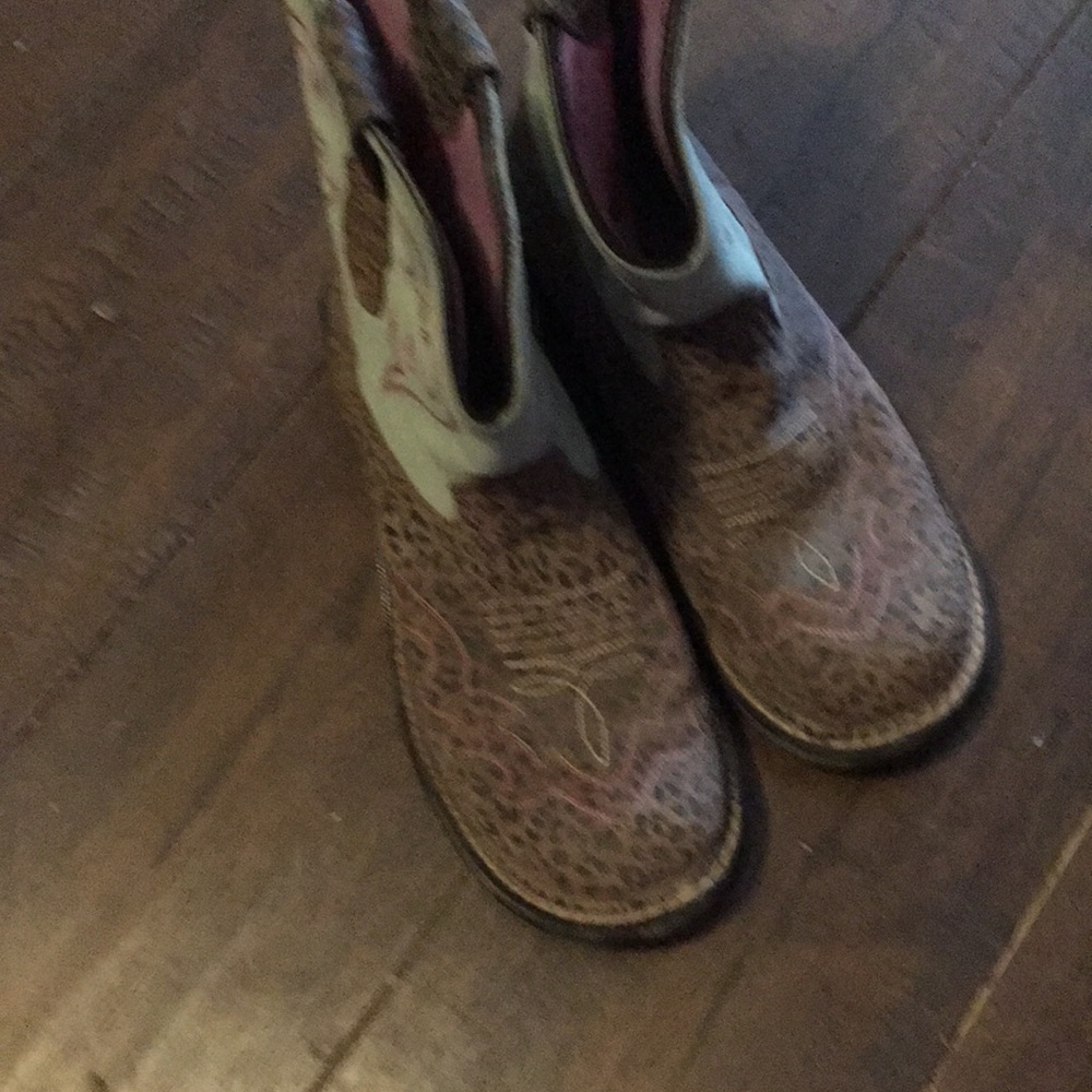 Cowboy boots women’s